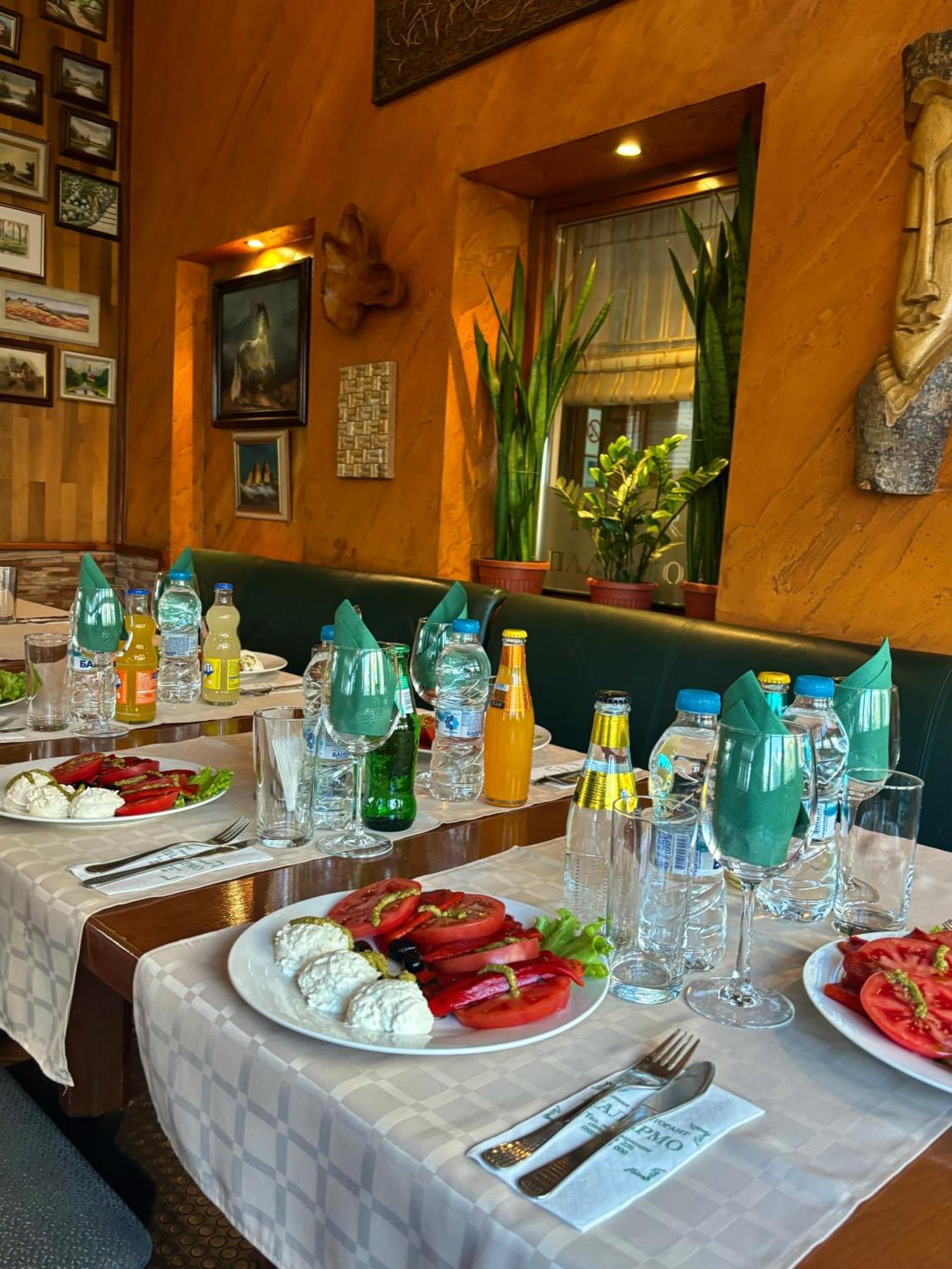 Family Hotel Palermo Tutrakan Exterior photo